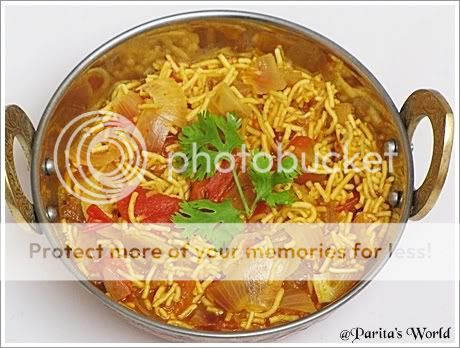 Kanda Sev Tameta Nu Shaak,Gujarati curry,gujarati dish,Tomato and Onion curry