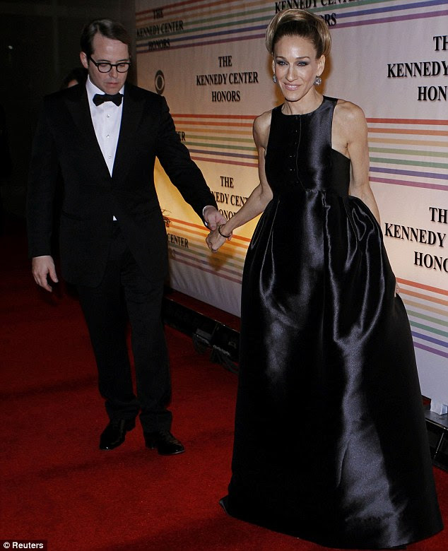 http://i.dailymail.co.uk/i/pix/2011/12/05/article-0-0F0E1A1E00000578-326_634x780.jpg