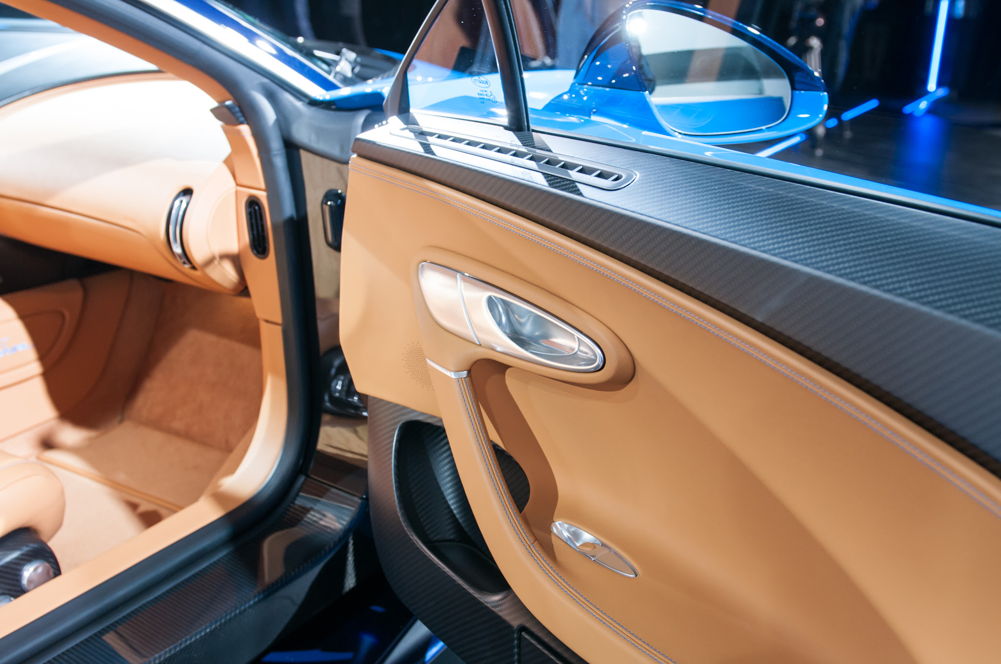 Bugatti Chiron Is a 1,500-HP, 280-MPH, Physics-Defying Masterpiece ... Bugatti Chiron Is a 1,500-HP, 280-MPH, Physics-Defying Masterpiece ...
