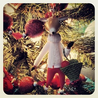 Day 19 #yarnpadc Christmas Jumper....which I do not own, but I love my #knitting #reindeer #ornament and her great sweater!