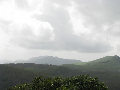 Kemmangundi_Top_Garden_View_2