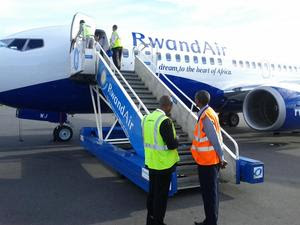Rwandair's first 737-700 in Kigali Rwandair's first 737-700