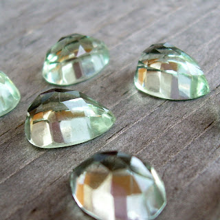 prasiolite cab cabochon