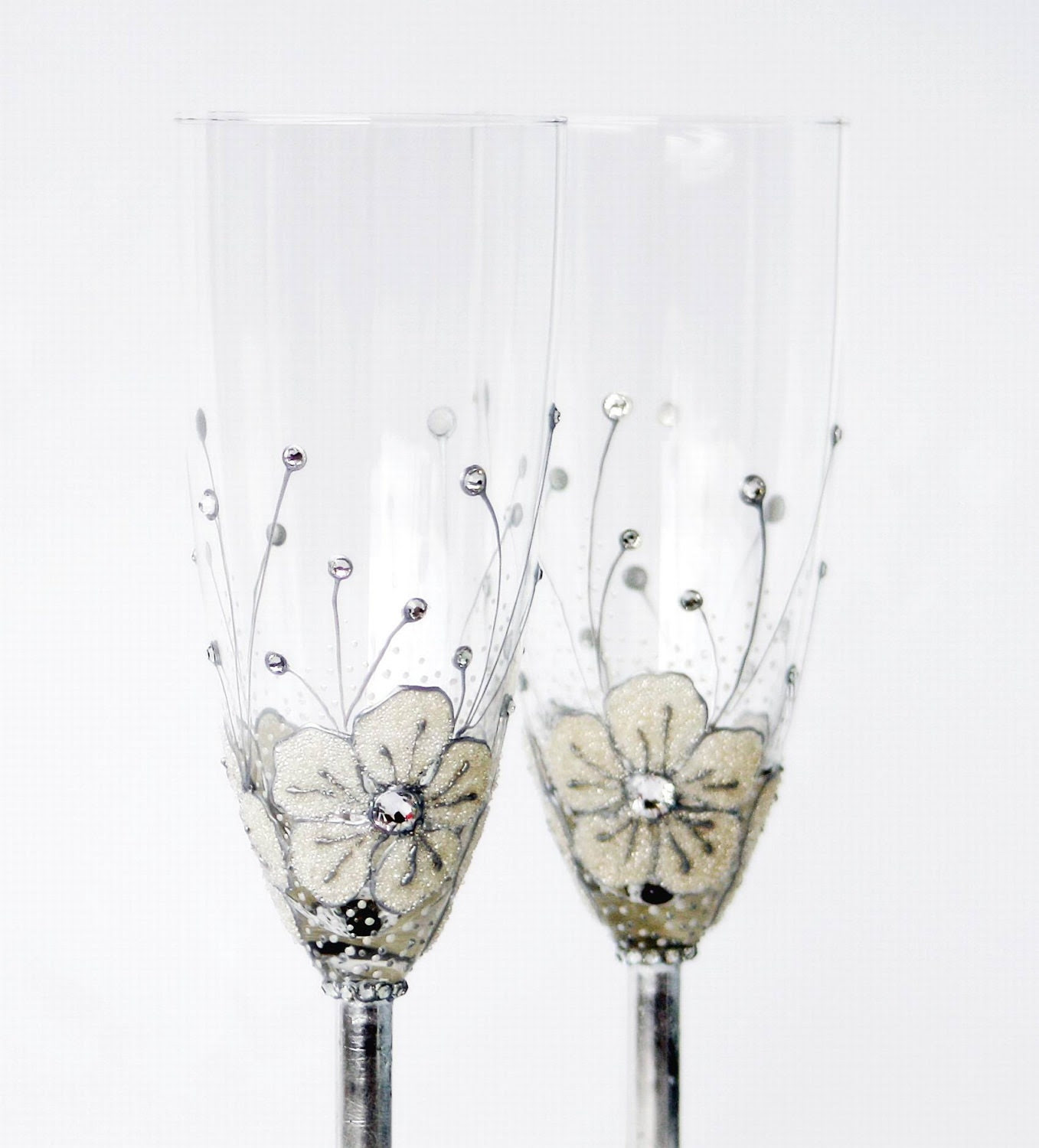 MADE to ORDER White Ice Flowers Champagne Flutes Hand painted Set of 2 - NevenaArtGlass