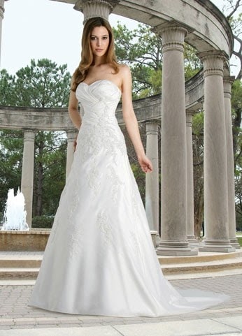 Wedding Dresses &amp; Bridal Gowns: Best Online Wedding Dresses Canada