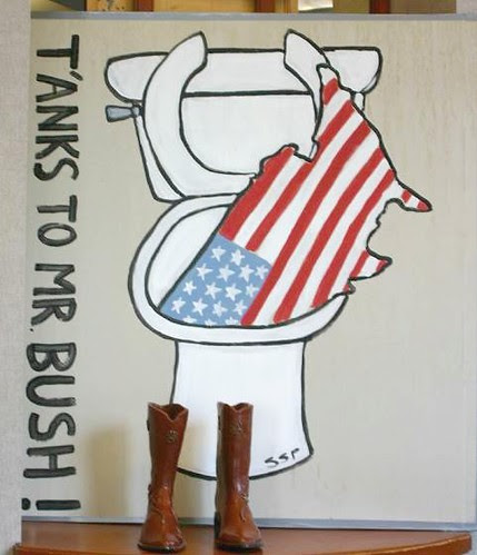 US_Flag_In_Toilet_LG_BAL-80