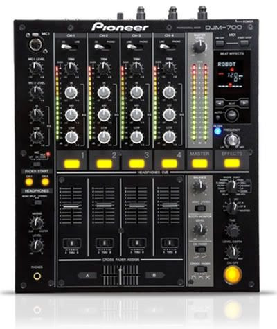 djm700