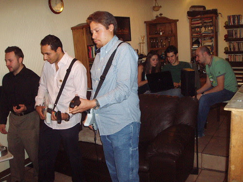 ¿Quien le robo la guitarra a Pedro?