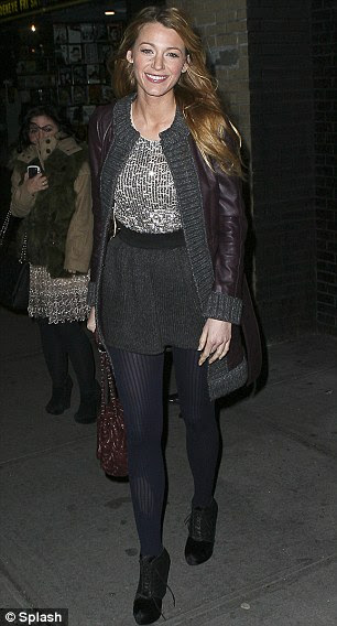 http://i.dailymail.co.uk/i/pix/2012/01/19/article-2088691-0F86155A00000578-349_306x568.jpg