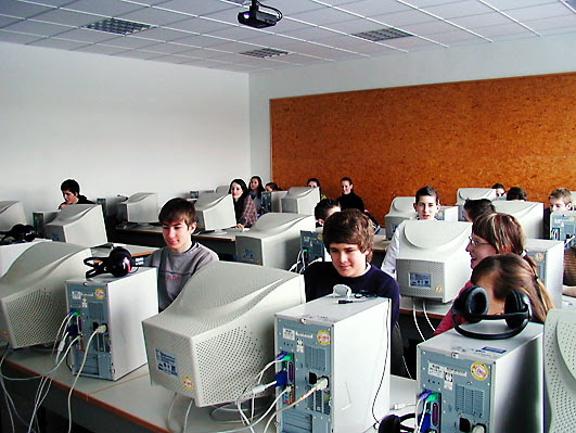 Computerraum in einer Schule 2005