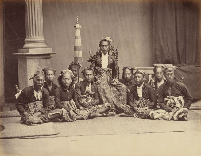 Woodbury & Page established Jakarta 1857-1900 'Gusti Ngurah Ketut Jelantik, Prince of Buleleng with his entourage in Jakarta in 1864 on the visit of Governor-General LAJW Sloet van de Beele' 1864