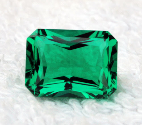 Resultado de imagen para synthetic emerald