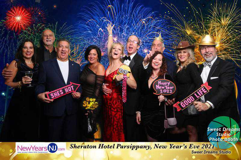 photo booth rental New Years Eve party 2021 entertainment NJ Marriott Sheraton Hotel Parsippany