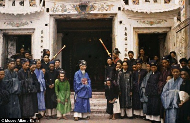 Opening up the world: A traditional scene from Vietnam. This picture is one of the earliest-known colour photographs from the country
