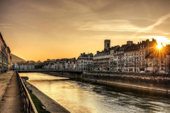 Zenitude Hôtel-Résidences Besançon : La City
