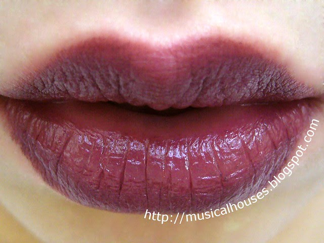 sleek smoulder lipstick