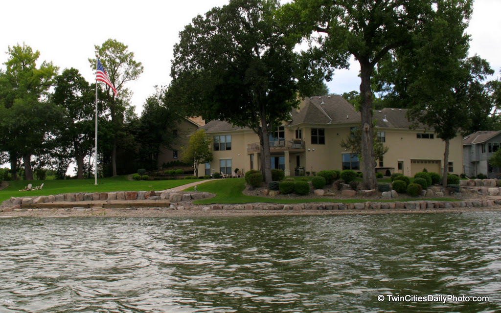 Another one of my favorite homes that I saw while on Prior Lake this past summer.