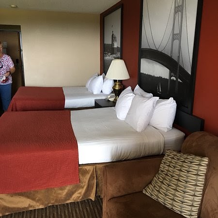 Promo [70% Off] Super 8 St Ignace United States - Hotel Near Me | Reviews For Mirage Hotel Las Vegas