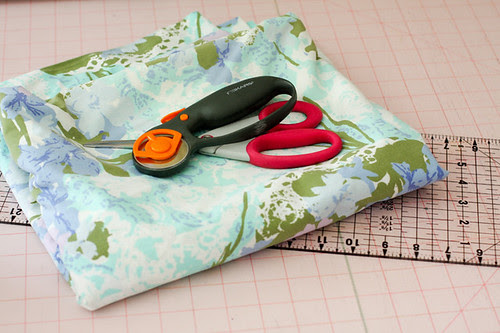 Tutorial: How to Cut Up a Vintage Sheet - In Color Order