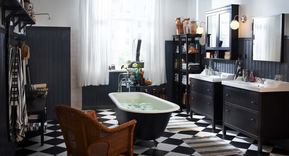 20 Functional & Stylish Bathroom Tile Ideas