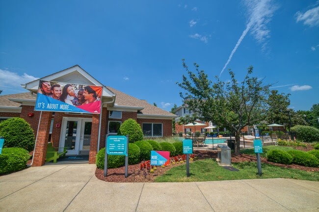 Student Quarters Murfreesboro 1350 Hazelwood Murfreesboro Tn - Student Gen