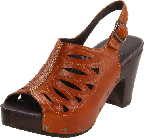 dansko camel