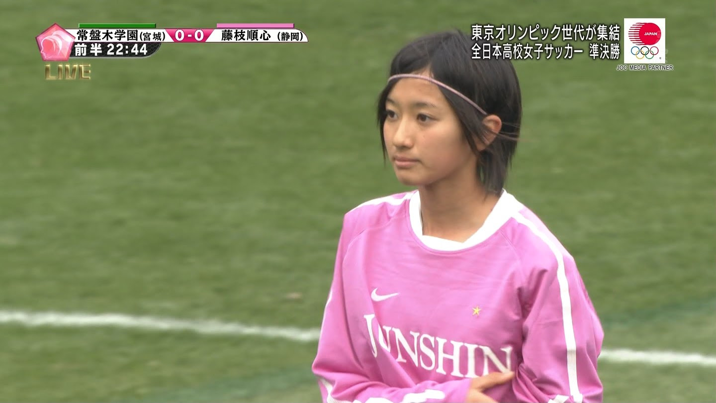 綺麗な女子 サッカー 髪型 最高のヘアスタイルのアイデア