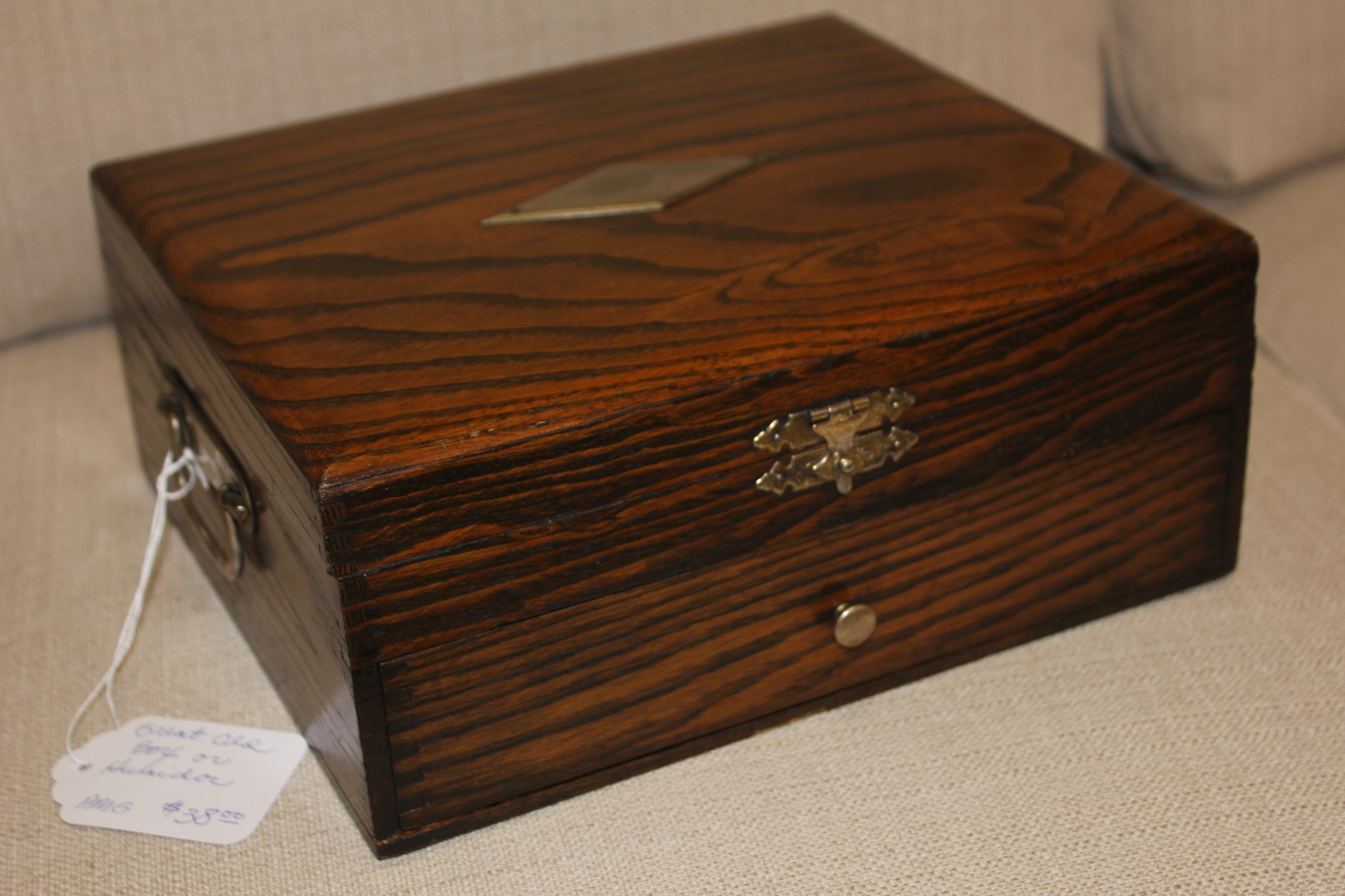 DIY Wood Design: Guide Woodworking plans for jewelry chest
