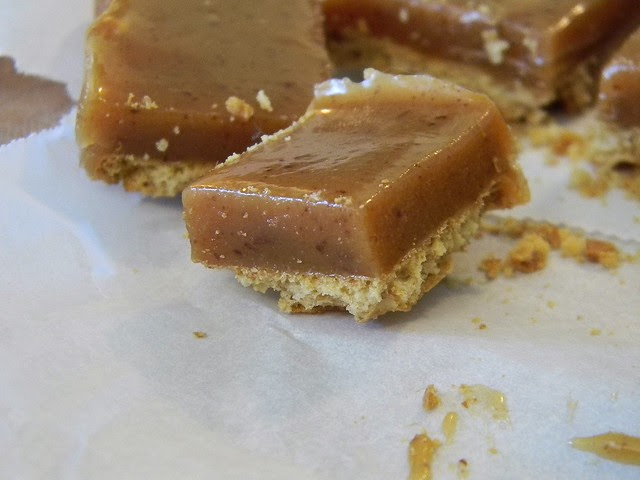 Apple Cheesecake Caramels
