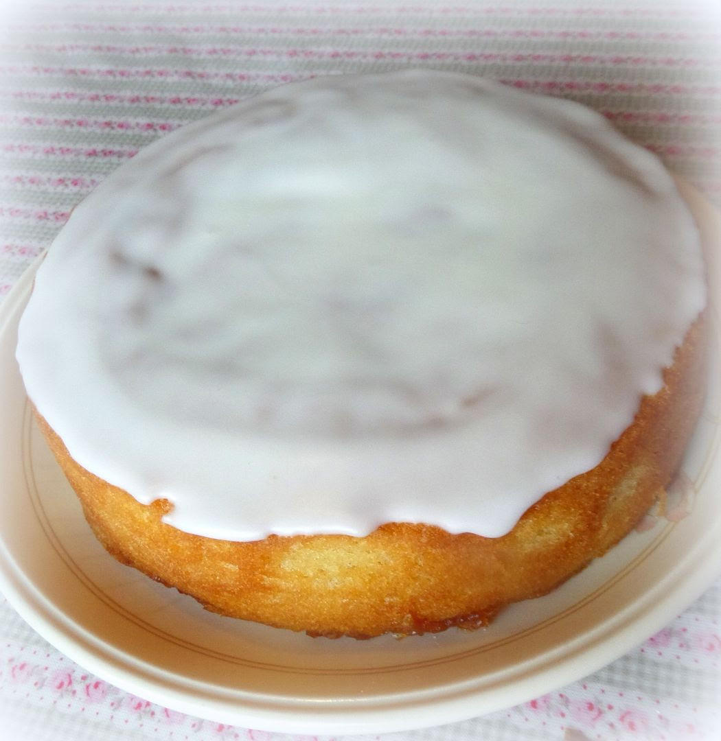 Squidgy Lemon Cake Squidgy Lemon Cake