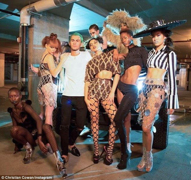 Vixens de vídeo: Cowan e suas criações escassamente vestidas foram apenas destaque no episódio de fevereiro 1 ('The Comeback') do Next Top Model da América em VH1