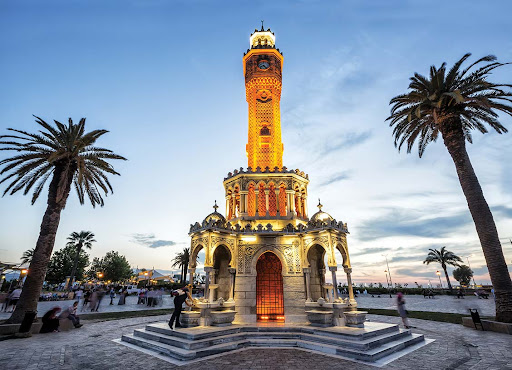 Saat Kulesi, İzmir | Otel ve Tatil Rehberi