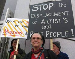 8-22-2005-Susan Cervantes & Suaro @ protest eviction