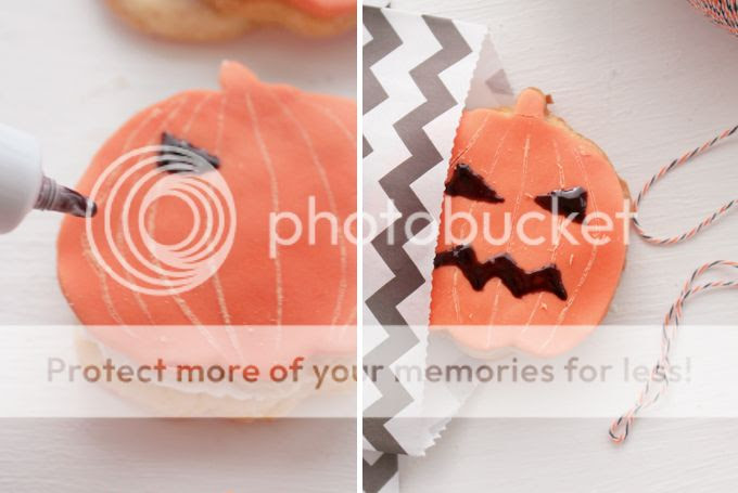 http://i402.photobucket.com/albums/pp103/Sushiina/cityglam/halloween2_zpse35774b3.jpg