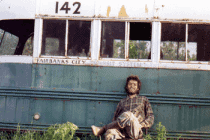 Into-the-wild-Christopher_Mccandless_in_front_of_magic_bus Into-the-wild-supertramp