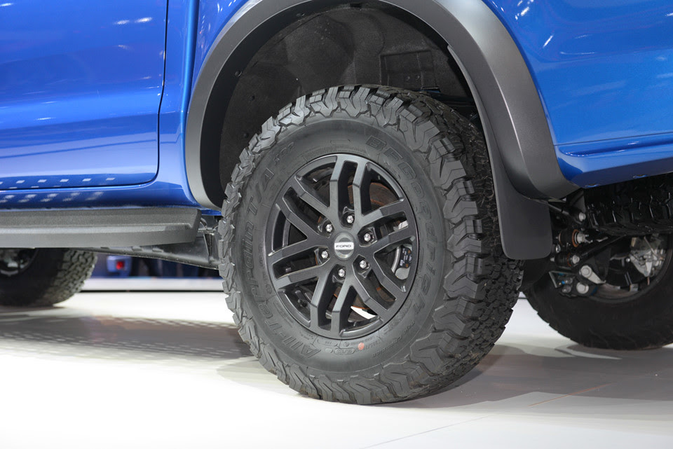 Ford Ranger Raptor ra mắt tại VMS 2018, giá 1,2 tỷ đồng Ford Ranger Raptor ra mắt tại VMS 2018, giá 1,2 tỷ đồng