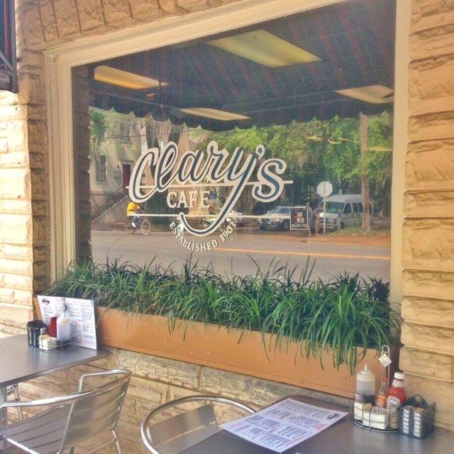 Clarys Savannah USA Cafe
