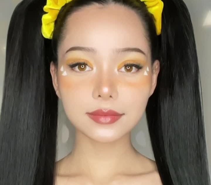 Bella Poarch Makeup