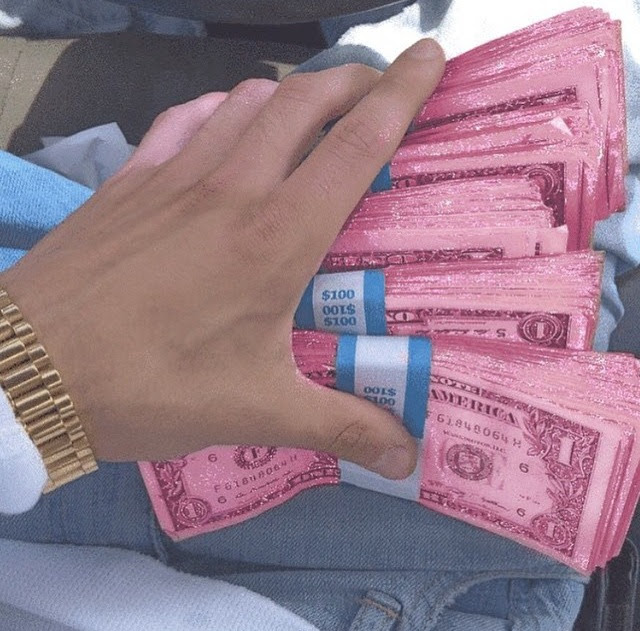 Featured image of post Pink Glitter Money Aesthetic Wallpaper : Support us by sharing the content, upvoting wallpapers on the page or sending your own background pictures.