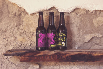 Cave Entire Label Mockup PSD Mockup Template