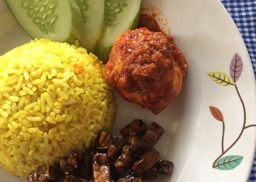 Laporan Percobaan Membuat Nasi Kuning