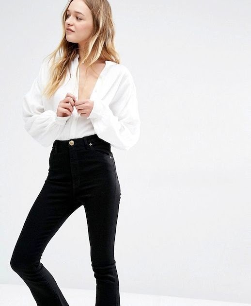 Le Fashion: Must-Have: Black Cropped Flared Raw-Hem Jeans