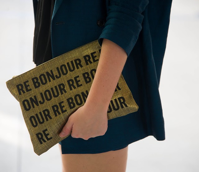 slogan clutch 4