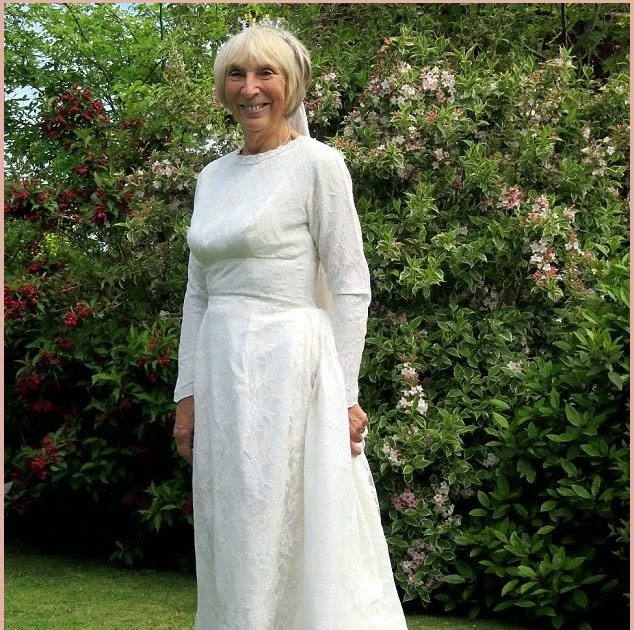 Dress For 50 Year Old Wedding Guest - Clothing Info