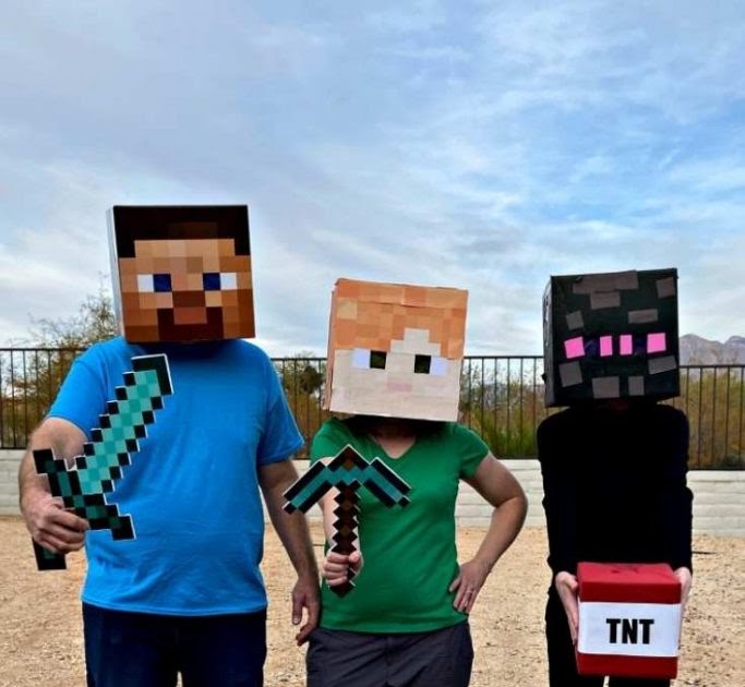 Diy Carry Me Costume : Diy Cardboard Spaceship Costume Spaceships And