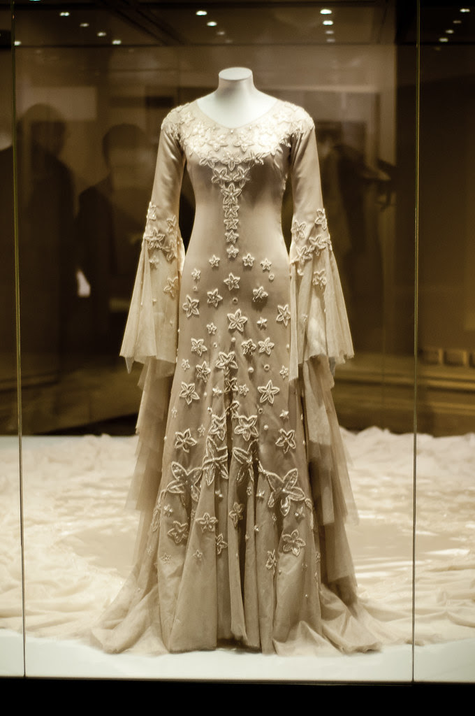 Unveiled: 200 Years of Wedding Glamour : Le.Fanciulle
