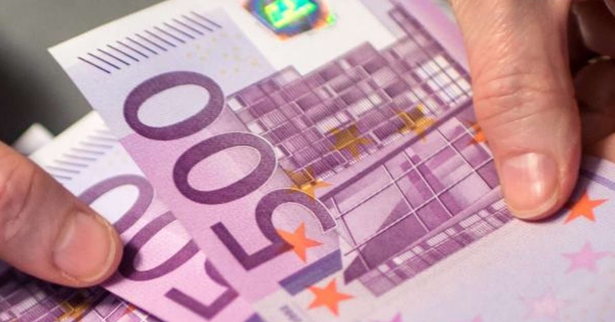 500 Euro Schein Druckvorlage / Euro -> Währung -> Scheine -> 500 Euro / Er soll in allerlei dunkle machenschaften verstrickt.