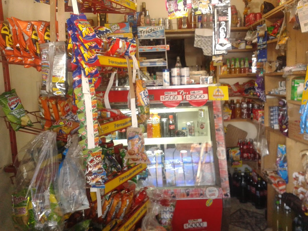 Licores y Cigarreria El Recreo