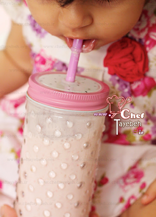 strawberry cream milkshake (13).jpg
