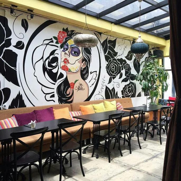 Lukisan Dinding  Cafe  Hitam  Putih  Rahman Gambar 